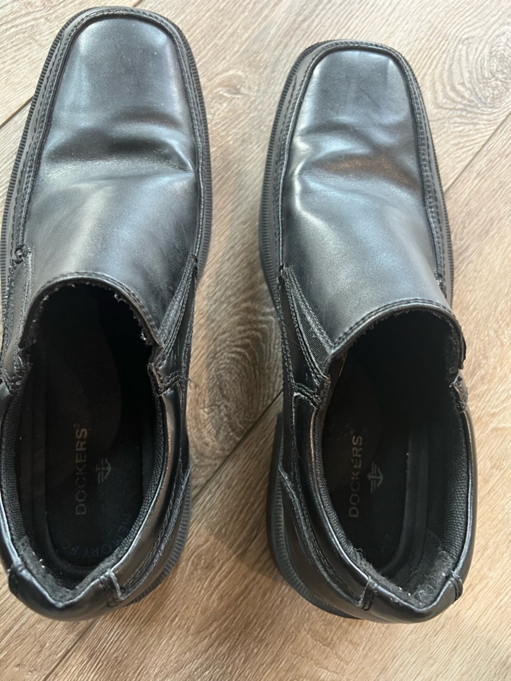 Dockers Black Men's Slip-On Leather Loafers